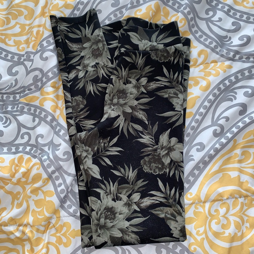 floral leggings